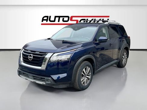 Used 2022 Nissan Pathfinder SL FWD image 3