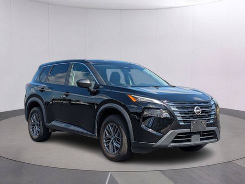 Used 2024 Nissan Rogue S AWD/4WD image 7