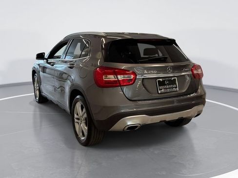 Used 2018 Mercedes-Benz GLA 250 4MATIC w/ Premium Package image 6