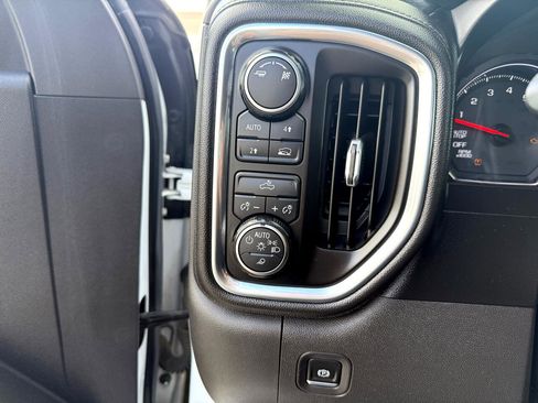 Used 2019 Chevrolet Silverado 1500 LT w/ Convenience Package image 25