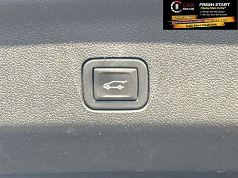 Used 2024 Chevrolet Tahoe LT AWD/4WD image 43