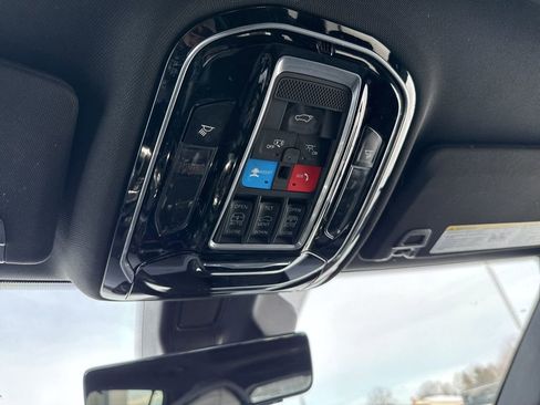 Used 2021 Jeep Grand Cherokee L Overland w/ Luxury Tech Group IV image 23