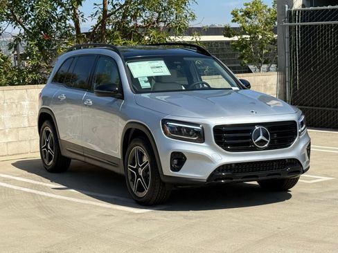 New 2026 Mercedes-Benz GLB 250 image 7