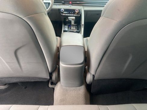 Used 2023 Hyundai Elantra SEL w/ Convenience Package image 34