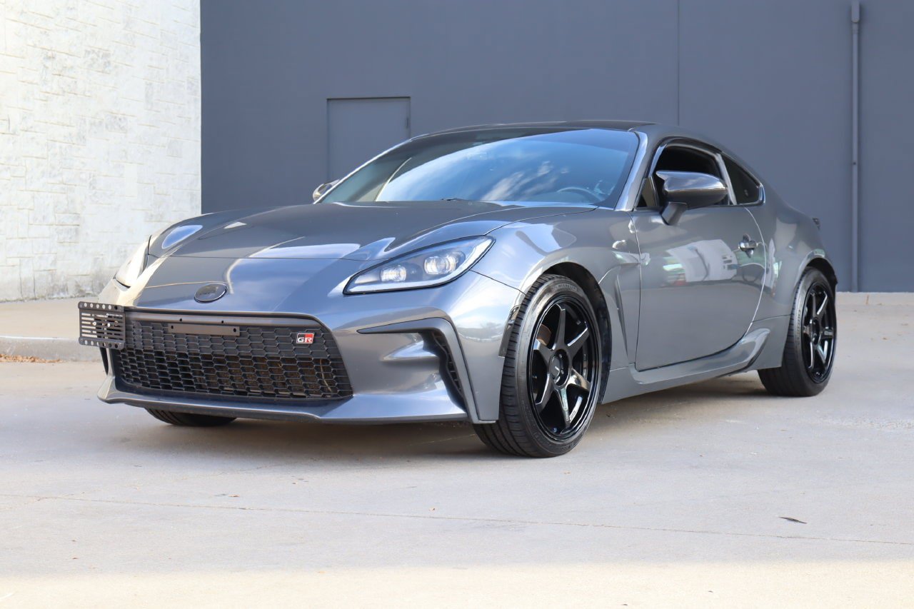 Used 2022 Toyota GR86 Premium w/ ALL Weather Mat Package (TMS) RWD image 2