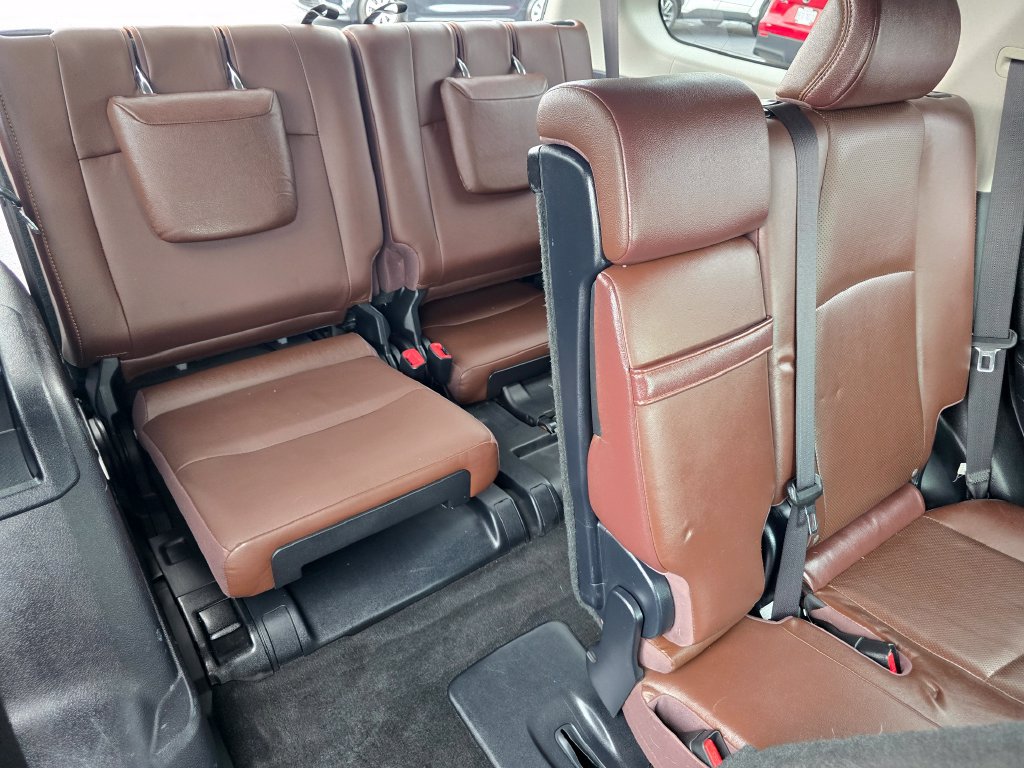 Used 2014 Toyota 4Runner Limited AWD/4WD image 16