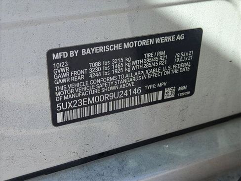 Used 2024 BMW X7 xDrive40i w/ Premium Package AWD/4WD image 28