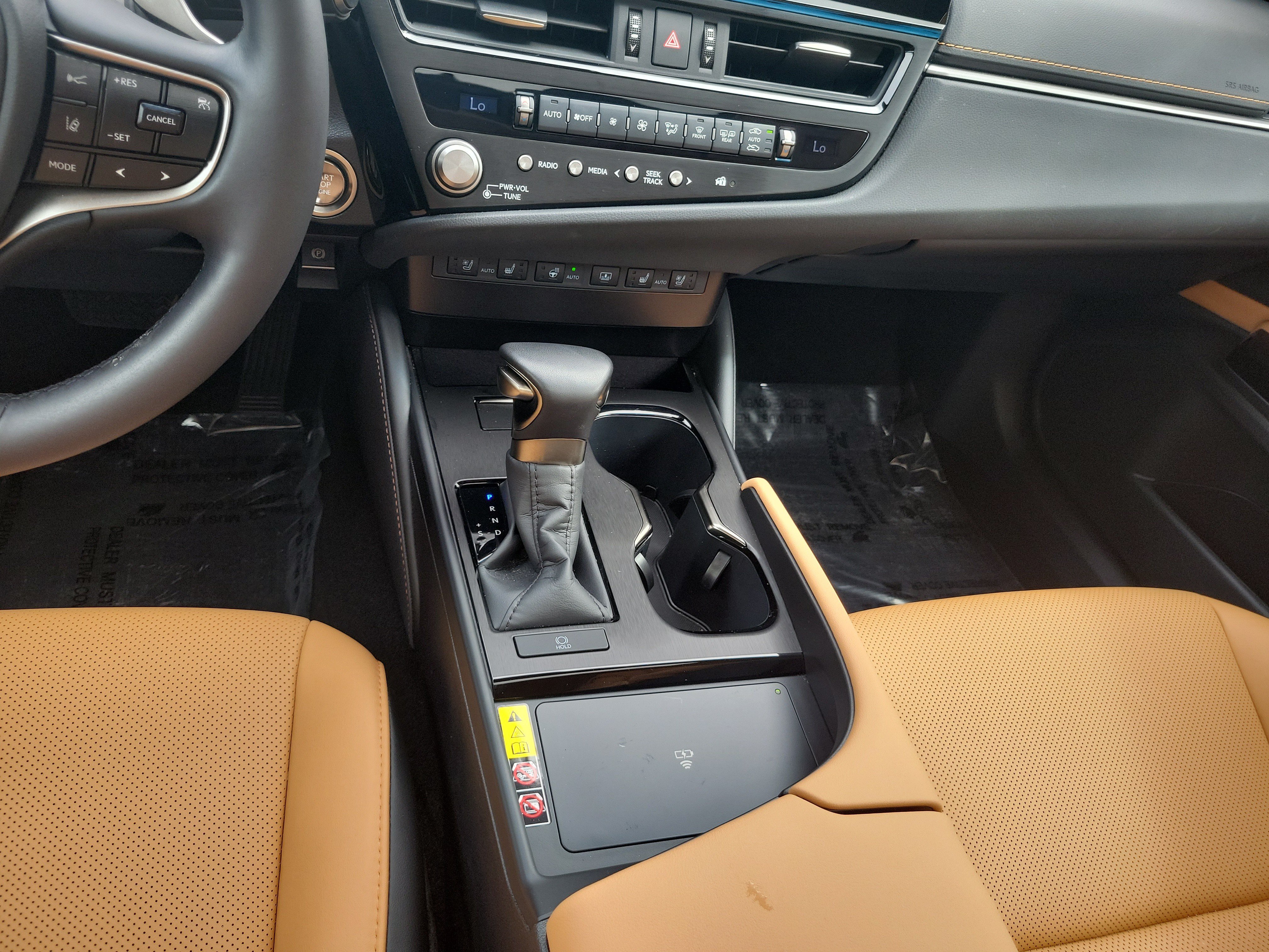 Used 2025 Lexus ES 350 w/ Premium Package FWD image 18