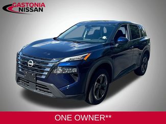 Used 2024 Nissan Rogue SV AWD/4WD video 3