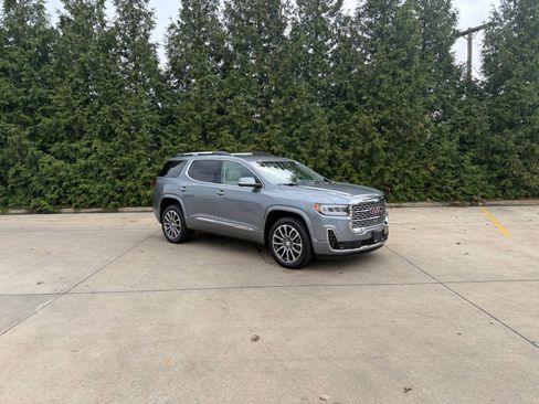 Used 2022 GMC Acadia Denali w/ Denali Technology Package image 1