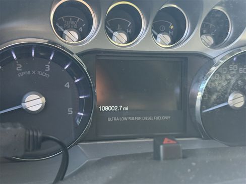 Used 2015 Ford F250 XLT w/ XLT Premium Package image 8