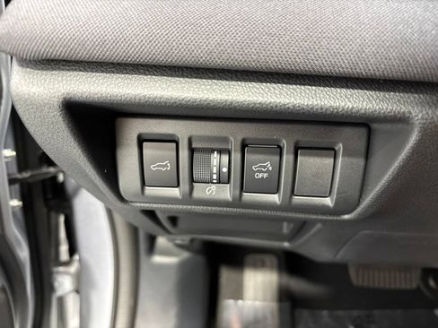 Used 2025 Subaru Outback Premium AWD/4WD image 30