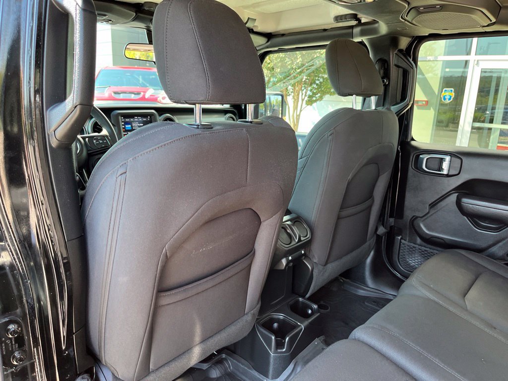Used 2023 Jeep Wrangler Unlimited Sport AWD/4WD image 15