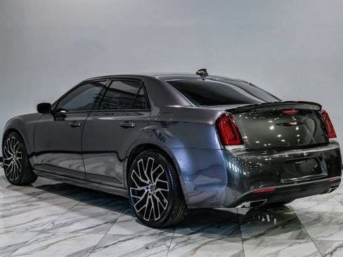 Used 2021 Chrysler 300 S RWD image 10