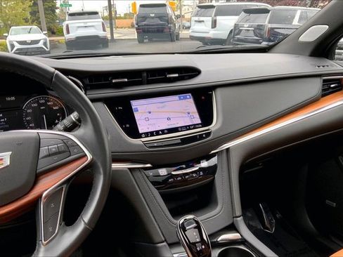 Used 2022 Cadillac XT5 Premium Luxury AWD/4WD image 5