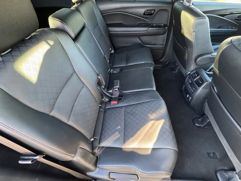 Used 2022 Honda Passport Elite image 12