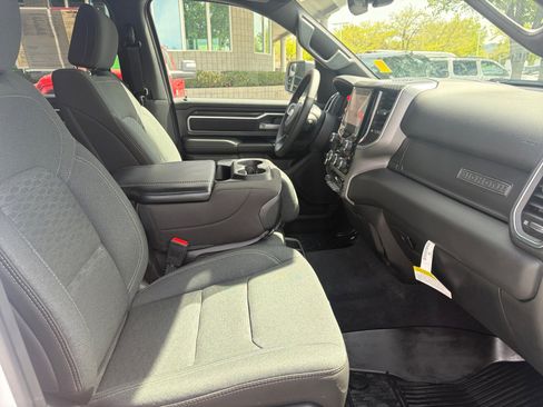 Used 2025 RAM 1500 Big Horn AWD/4WD image 30