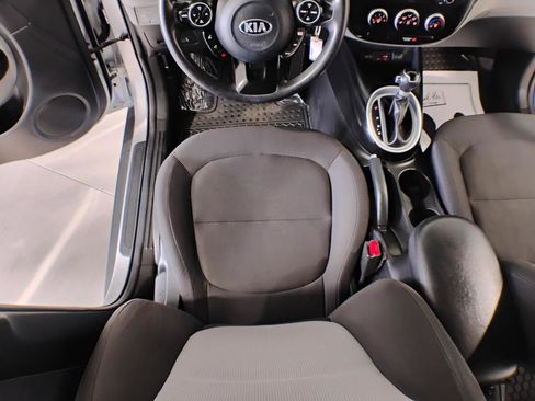 Used 2019 Kia Soul image 63