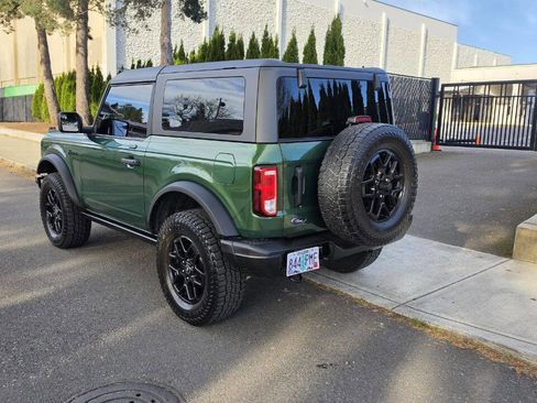 Used 2022 Ford Bronco Black Diamond image 13