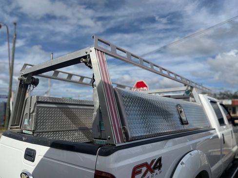 Used 2013 Ford F250 XLT w/ XLT Premium Pkg image 28