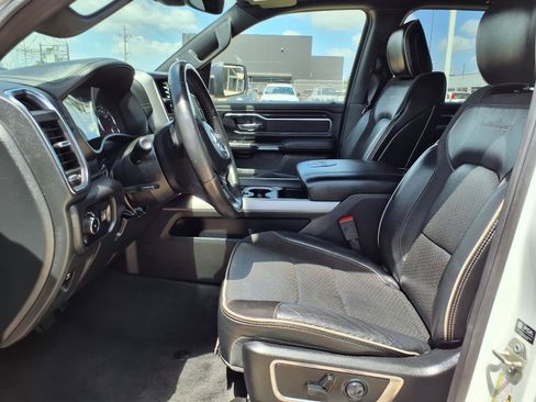 Used 2024 RAM 1500 Laramie RWD image 20