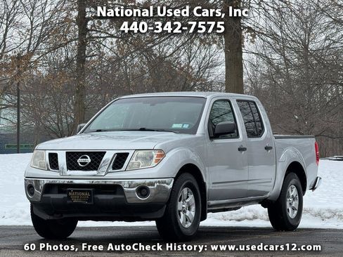 Used 2010 Nissan Frontier SE AWD/4WD image 1