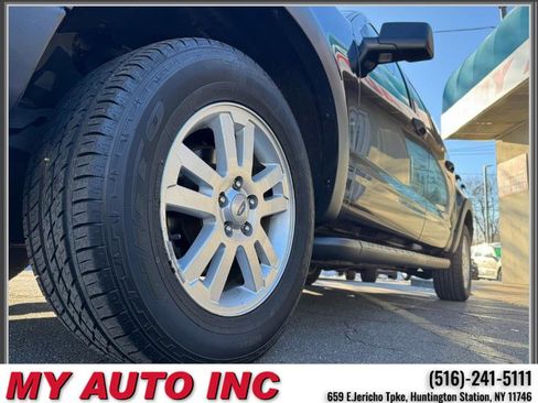 Used 2010 Ford Explorer Sport Trac XLT image 10