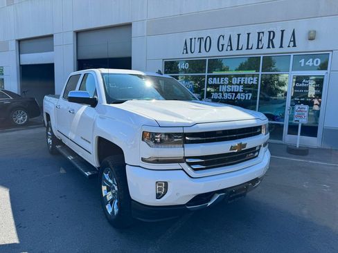 Used 2017 Chevrolet Silverado 1500 LTZ Z71 w/ LTZ Plus Package AWD/4WD image 4