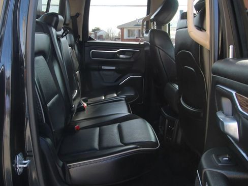 Used 2019 RAM 1500 Laramie image 12