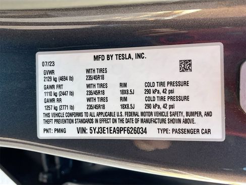 Used 2023 Tesla Model 3 Standard Range image 30
