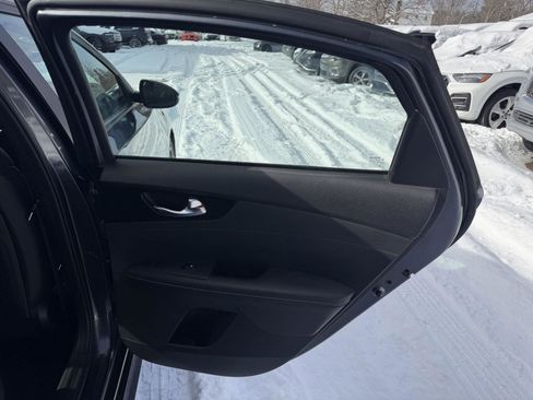 Used 2021 Kia Forte GT-Line image 21