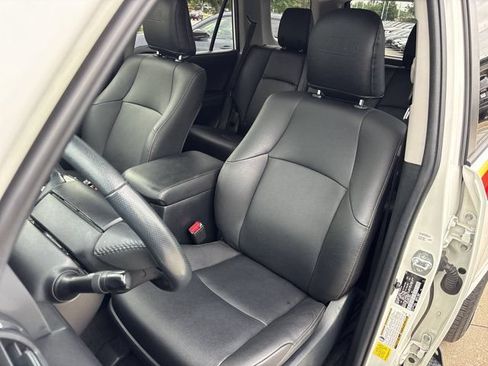 Used 2023 Toyota 4Runner 40th Anniversary SE AWD/4WD image 23