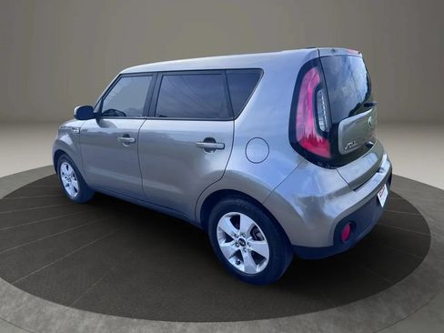 Used 2018 Kia Soul w/ Convenience Package FWD image 5