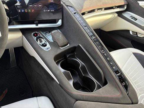 Used 2023 Chevrolet Corvette Stingray Premium Cpe w/ Z51 Performance Package image 15