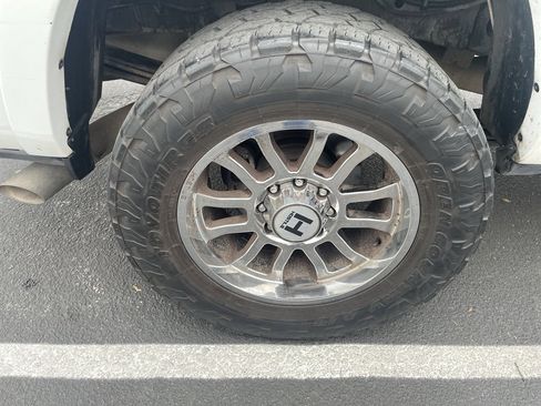 Used 2019 RAM 3500 Laramie image 8