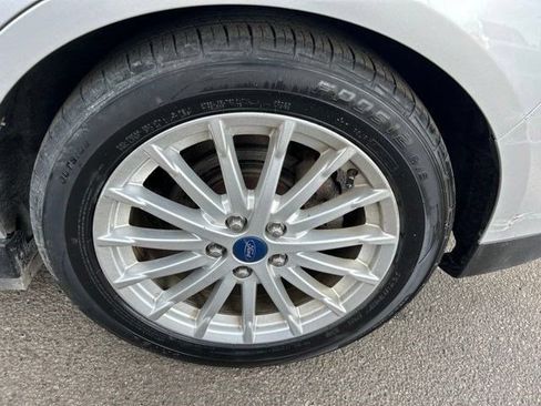 Used 2014 Ford C-MAX SE FWD image 46