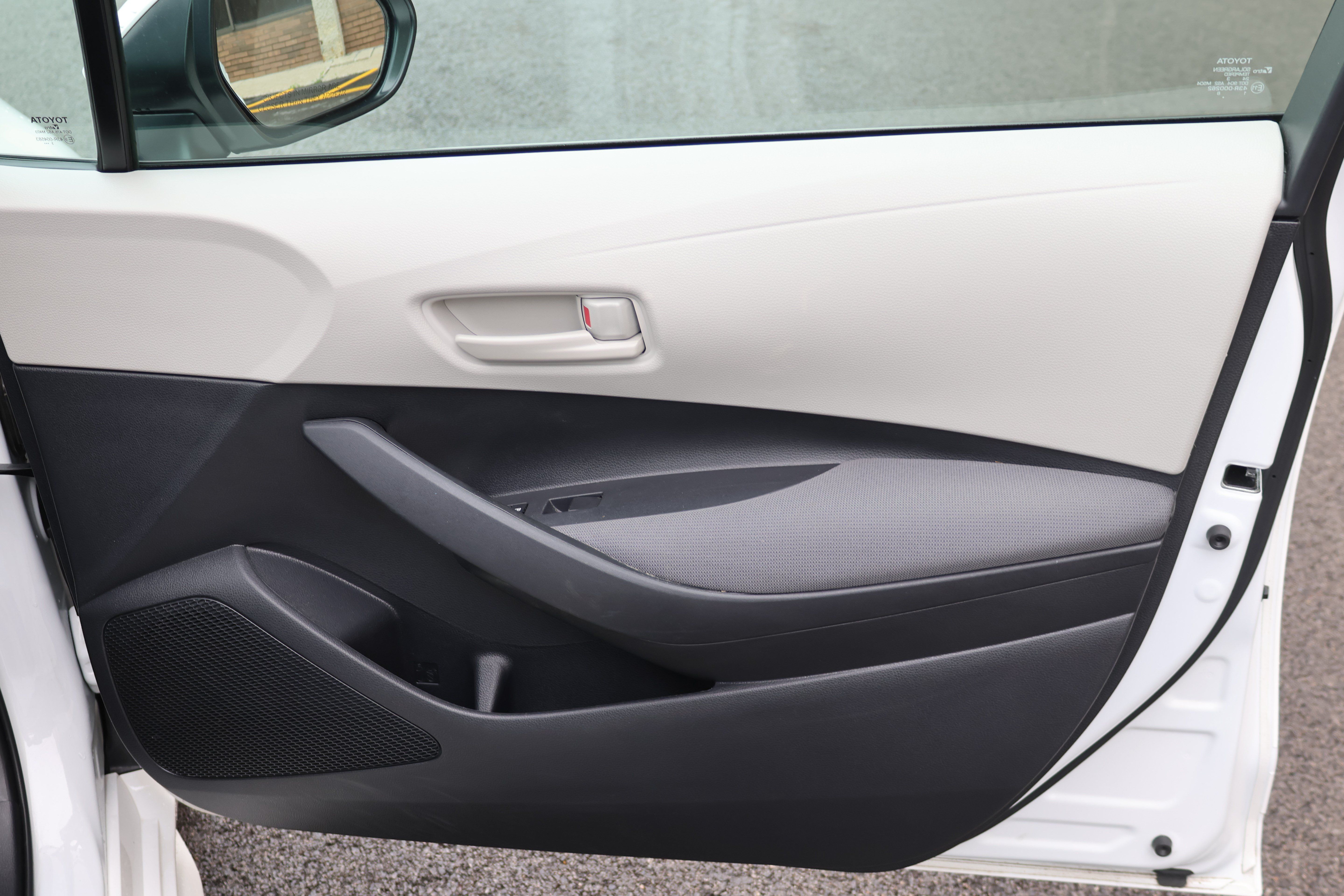 Certified 2024 Toyota Corolla LE FWD image 33