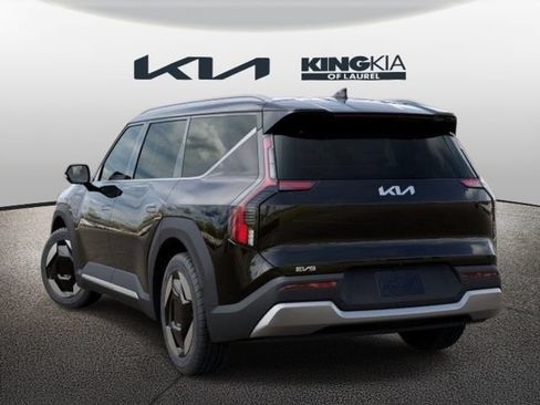 New 2026 Kia EV9 Wind AWD/4WD image 4