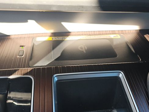 Used 2024 Toyota Sienna XLE w/ XLE Plus Package image 20