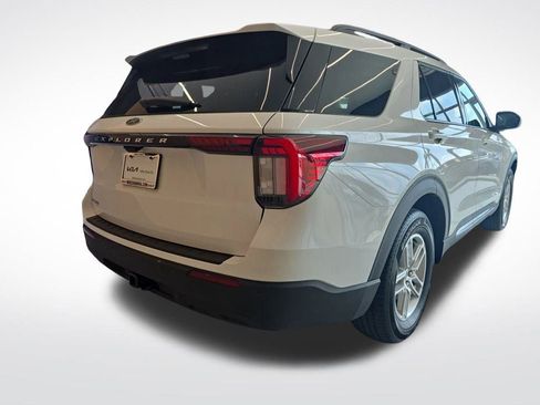 Used 2025 Ford Explorer Active image 6