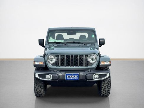 New 2026 Jeep Gladiator Sport image 2