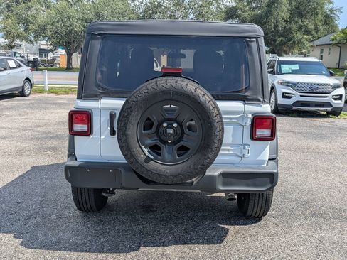 Used 2025 Jeep Wrangler Sport AWD/4WD image 6