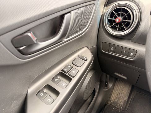 Used 2022 Hyundai Kona N Line w/ Tech Package image 21