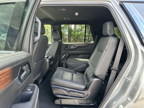 Certified 2025 GMC Yukon Denali AWD/4WD image 24
