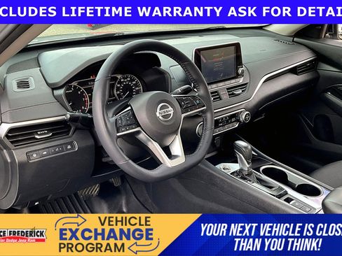 Used 2020 Nissan Altima 2.5 SV image 11