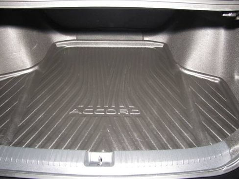 Certified 2024 Honda Accord LX image 15