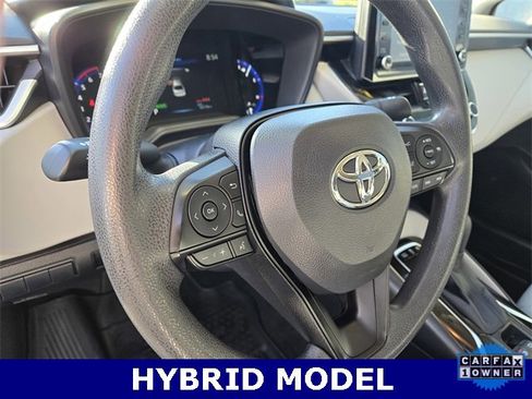 Used 2022 Toyota Corolla LE image 31