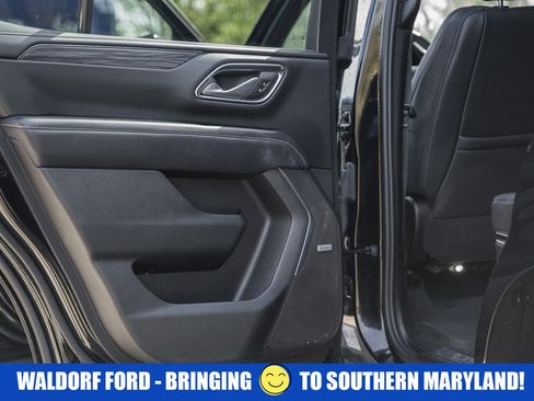 Used 2024 GMC Yukon SLT AWD/4WD image 45