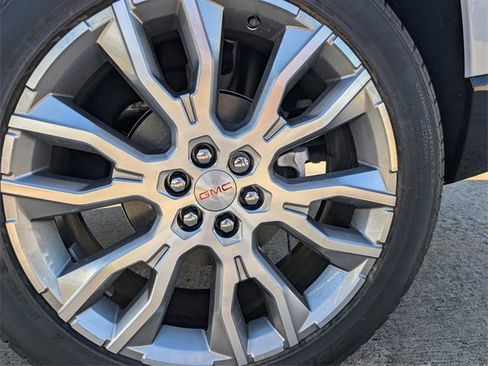 New 2026 GMC Acadia Denali w/ Super Cruise Package image 6