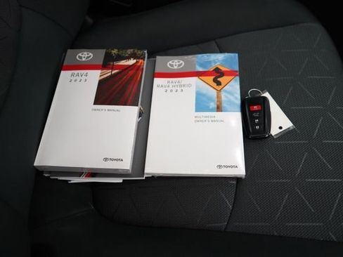 Used 2023 Toyota RAV4 XLE w/ Convenience Package image 70